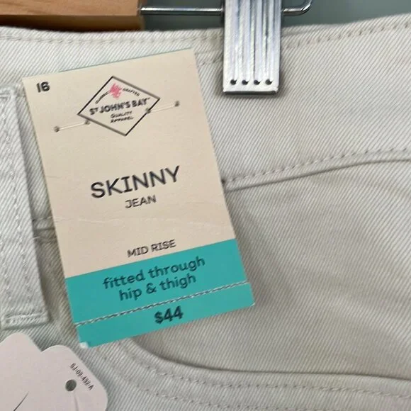 St John's Bay 16 Women's NWT Skinny Jeans Waist 38" Length 40" Inseam 29" - Picture 3 of 9